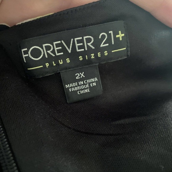 Forever 21+ 2X Dress Black Floral Strappy Back Floor Length Maxi Spaghetti Strap - Picture 4 of 4